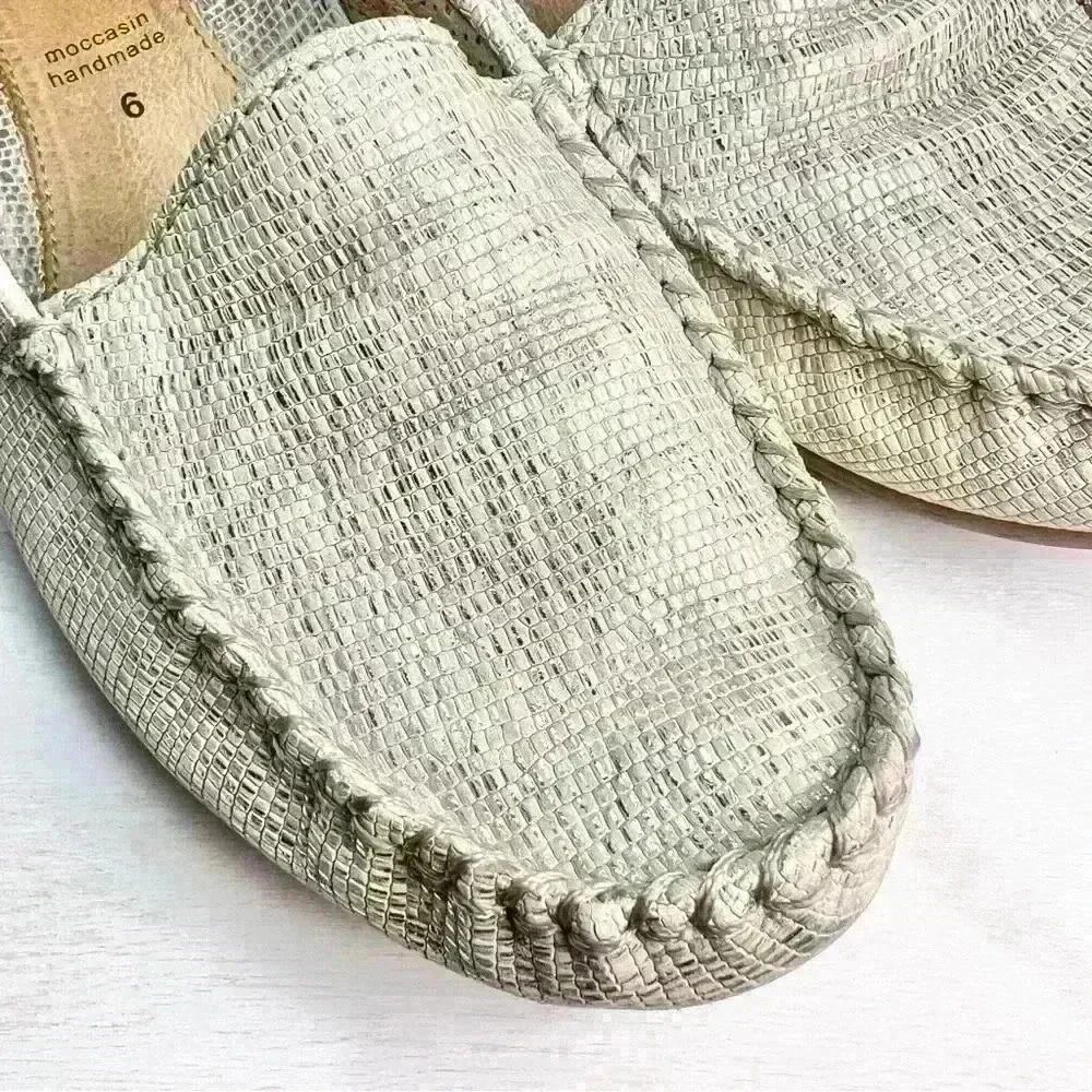 Gabor Women’s Metallic Handmade Moccasin Size 8 1/2 US (UK sizing 6) - Picture 3 of 12